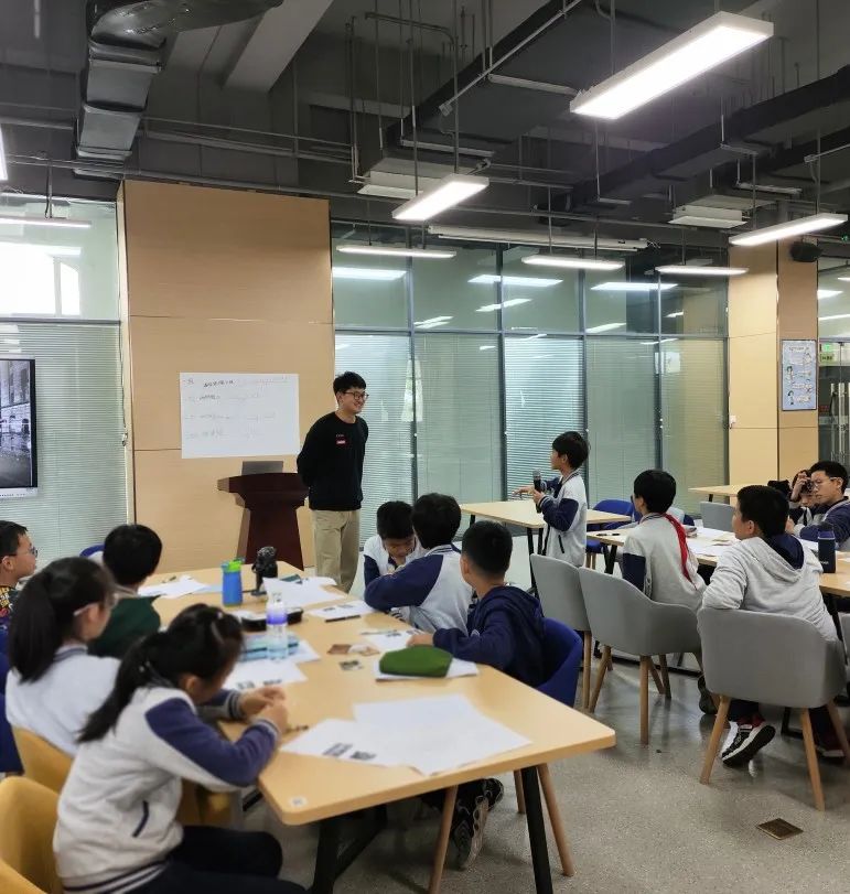 篮球防守规则犯规视频_竞技钓小鲫鱼比赛比赛视频_小海星篮球比赛规则视频