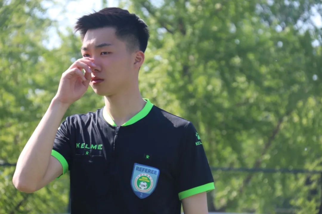 学足球的规则是什么意思_什么是足球规则_足球规则的意义