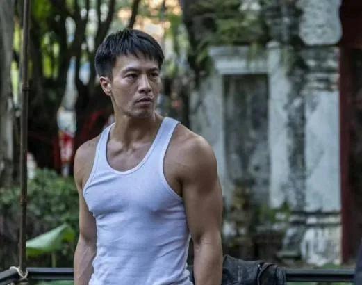 健身帅哥明星_健身最帅的男明星_最帅健身男