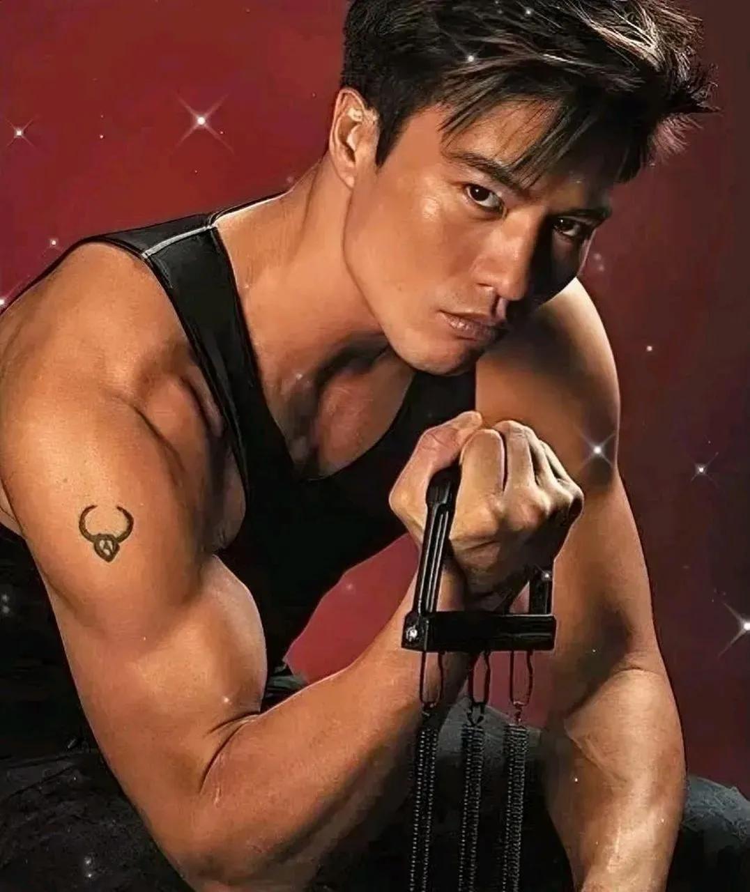健身帅哥明星_最帅健身男_健身最帅的男明星