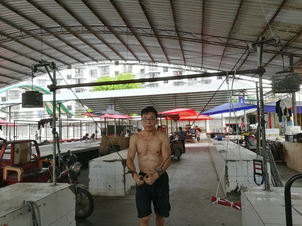 健身房运动器材自制_室内自制健身器材_自制健身小器材