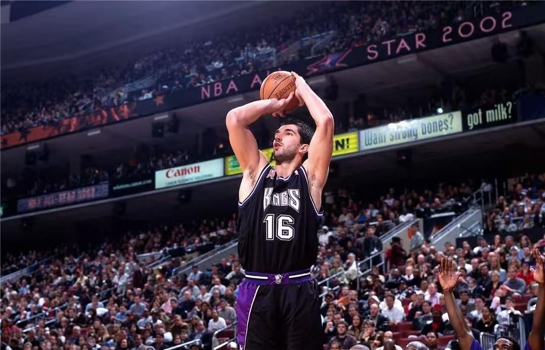 nba射手有谁_历史前十大射手篮球明星_篮球射手有谁