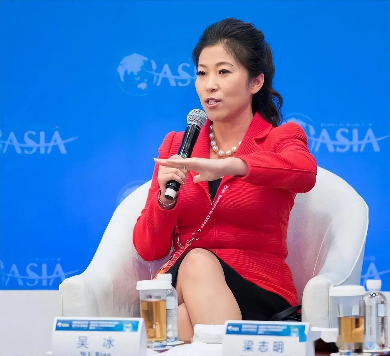 游泳奥运李娜冠军是哪一年_游泳奥运李娜冠军是谁_奥运游泳冠军李娜
