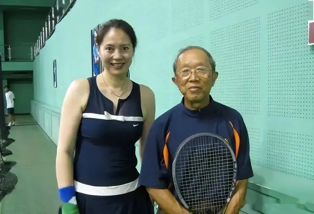 游泳奥运李娜冠军是谁_奥运游泳冠军李娜_游泳奥运李娜冠军是哪一年