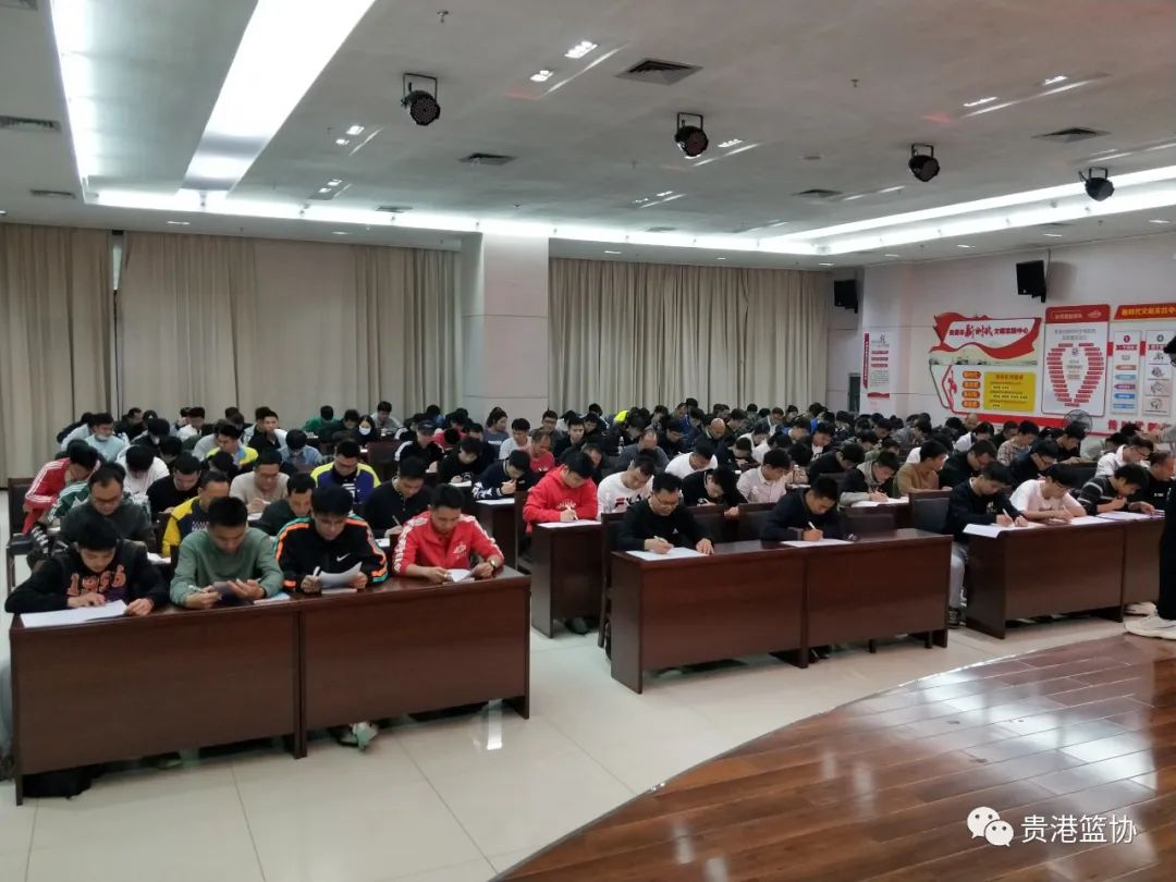 最新篮球比赛规则手势大全_蓝球比赛手势_三对三篮球赛规则手势