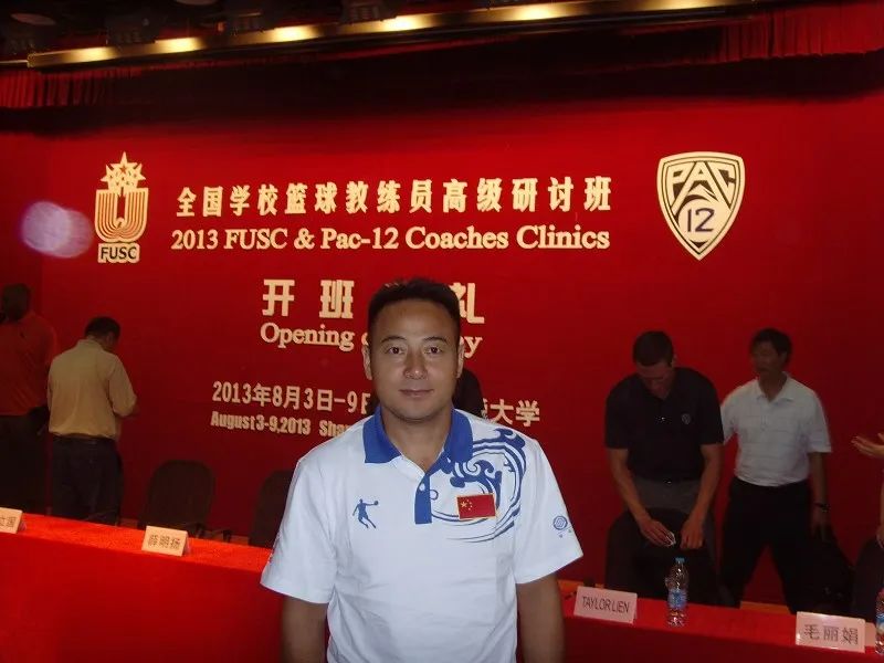 篮球锻炼小朋友的什么能力_篮球教学小朋友_教小朋友篮球技巧的好处