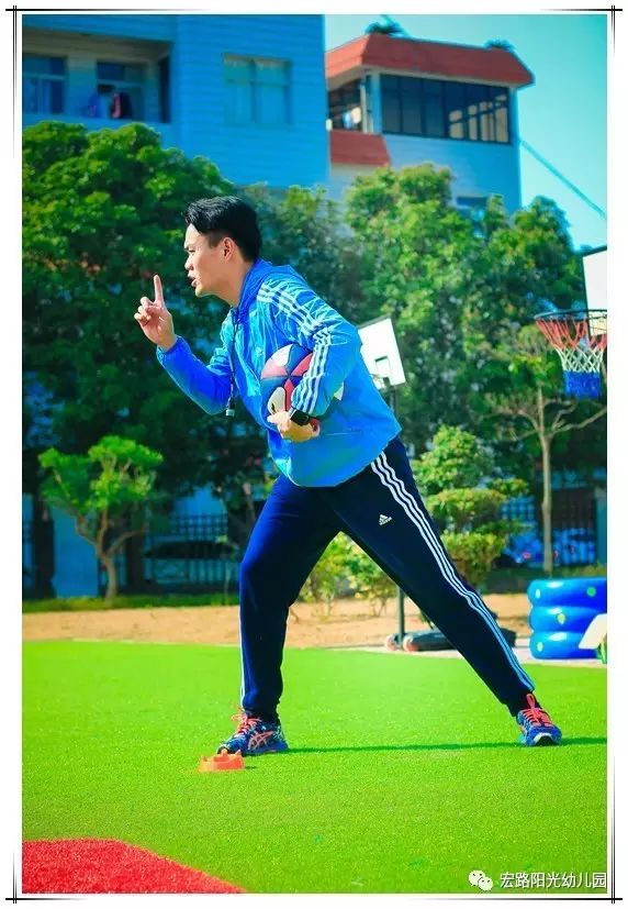 篮球10大好处_教小朋友篮球技巧的好处_学好篮球