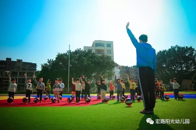 学好篮球_篮球10大好处_教小朋友篮球技巧的好处